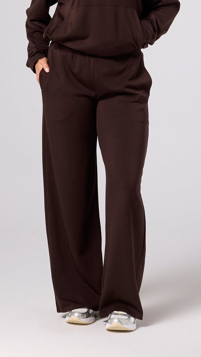 Lounge Easy-Wear Stretch Pants - Image 4