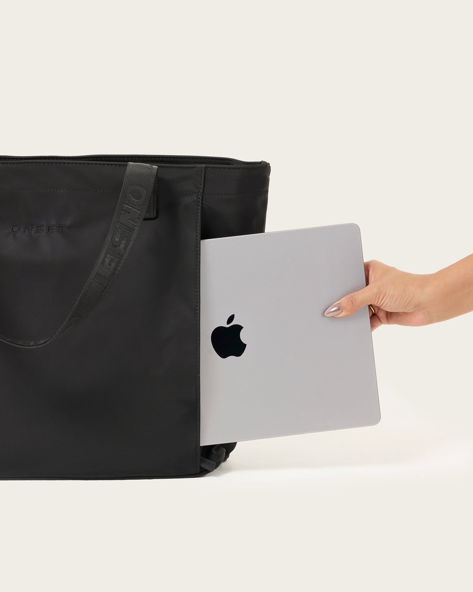 Accessories Everyday Active Tote - Image 4